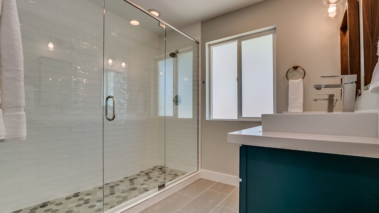 Photo of Bathroom in Village Grove