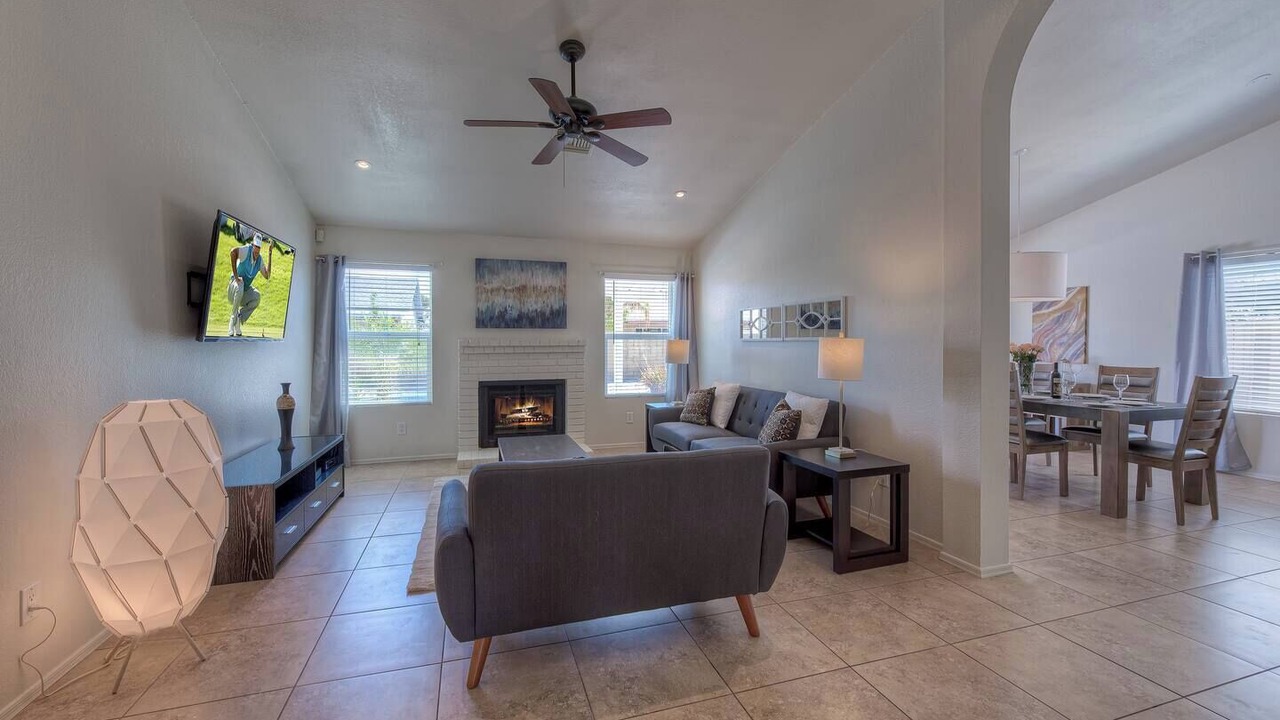 Photo of Livingroom in Deer Valley