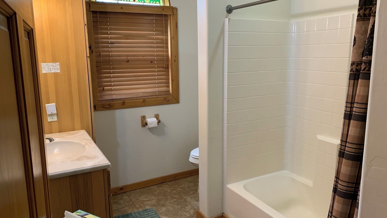Photo of Bathroom in Summerhaven