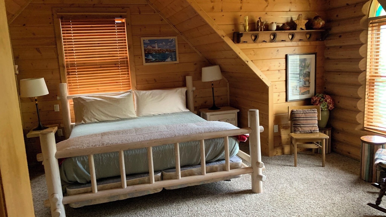 Photo of Bedroom in Summerhaven
