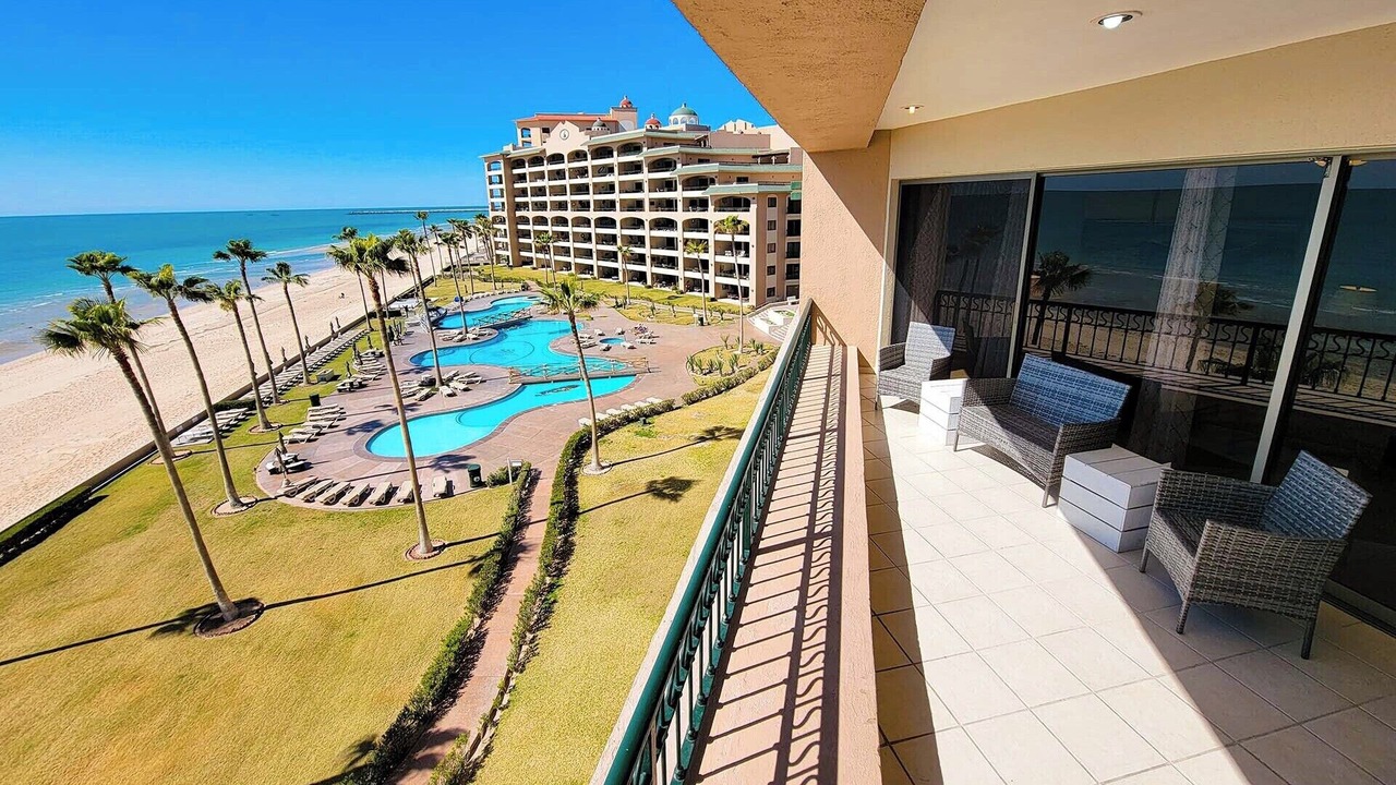 Photo of Patio Balcony in Sandy Beach