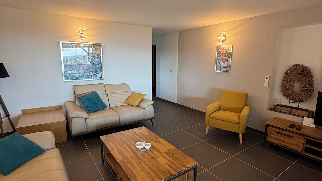 Photo of Livingroom in Maora