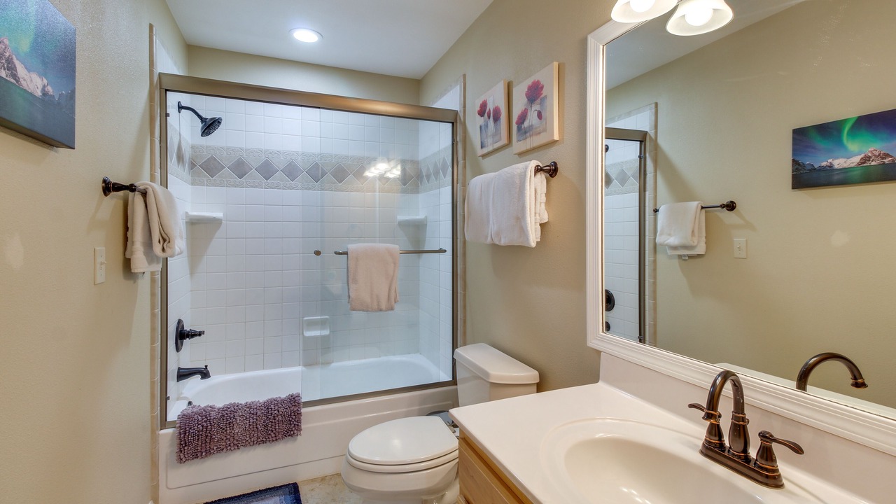 Photo of Bathroom in Pinetop