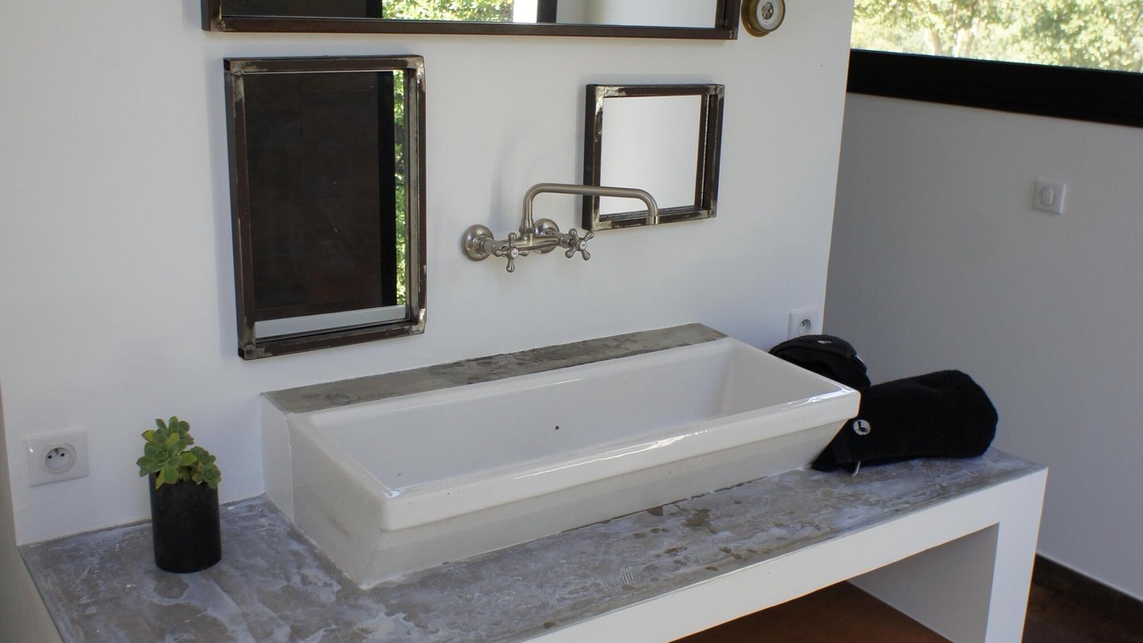 Photo of Bathroom in Cirendinu