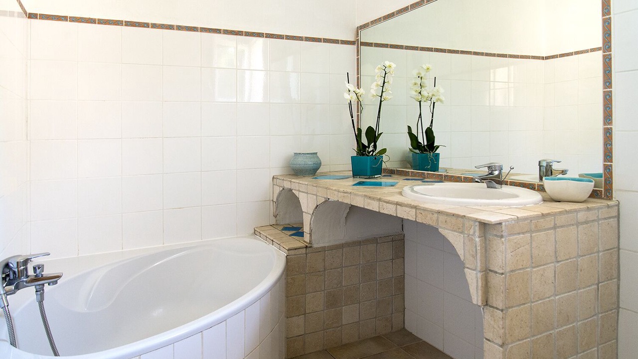 Photo of Bathroom in Hameau de Palombaggia
