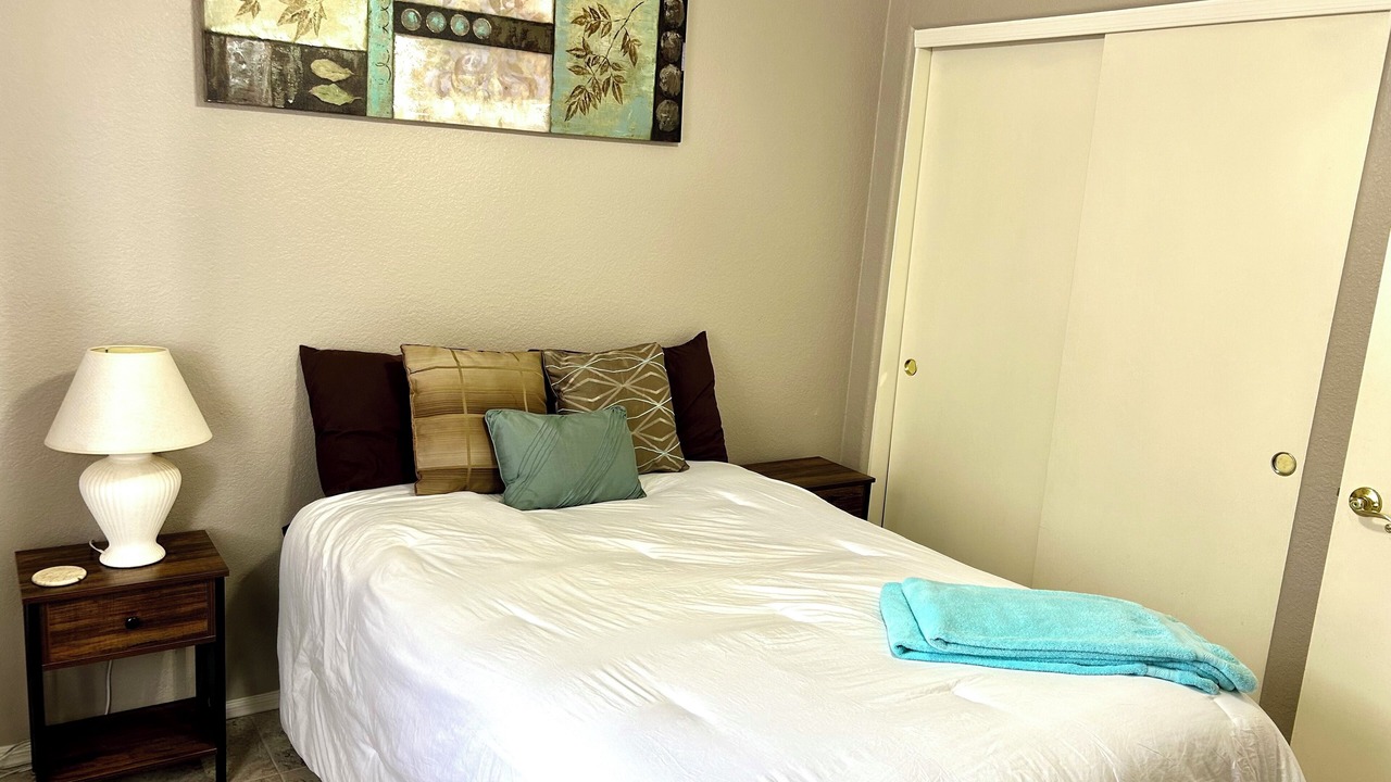 Photo of Bedroom in The Bluffs