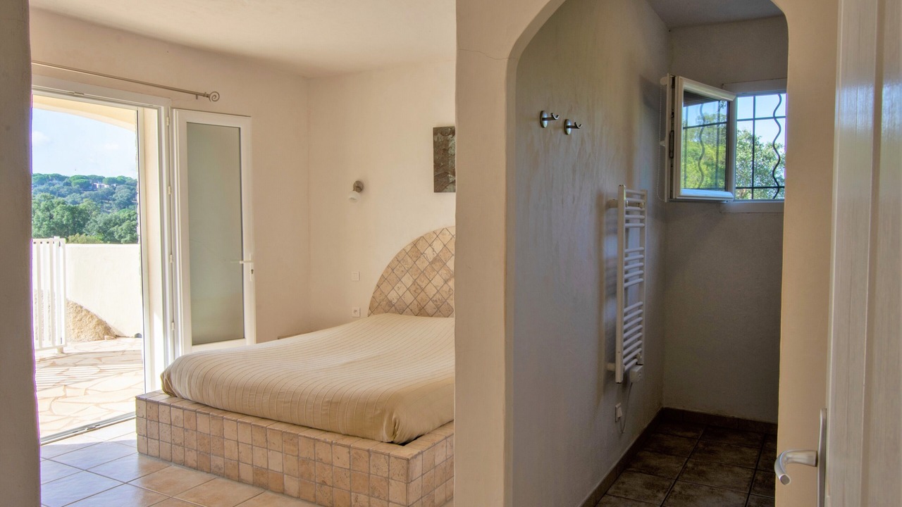 Photo of Bedroom in Pinarellu