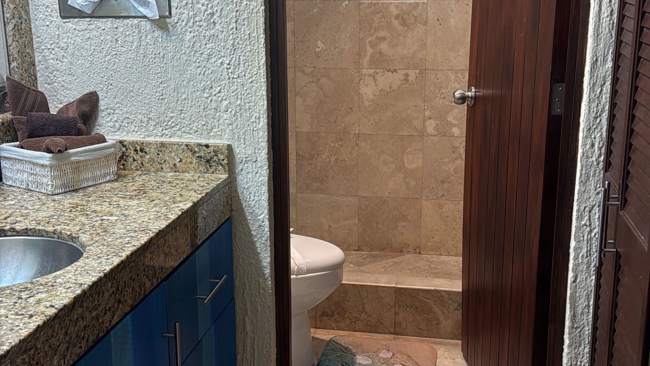 Photo of Bathroom in Zona Hotelera