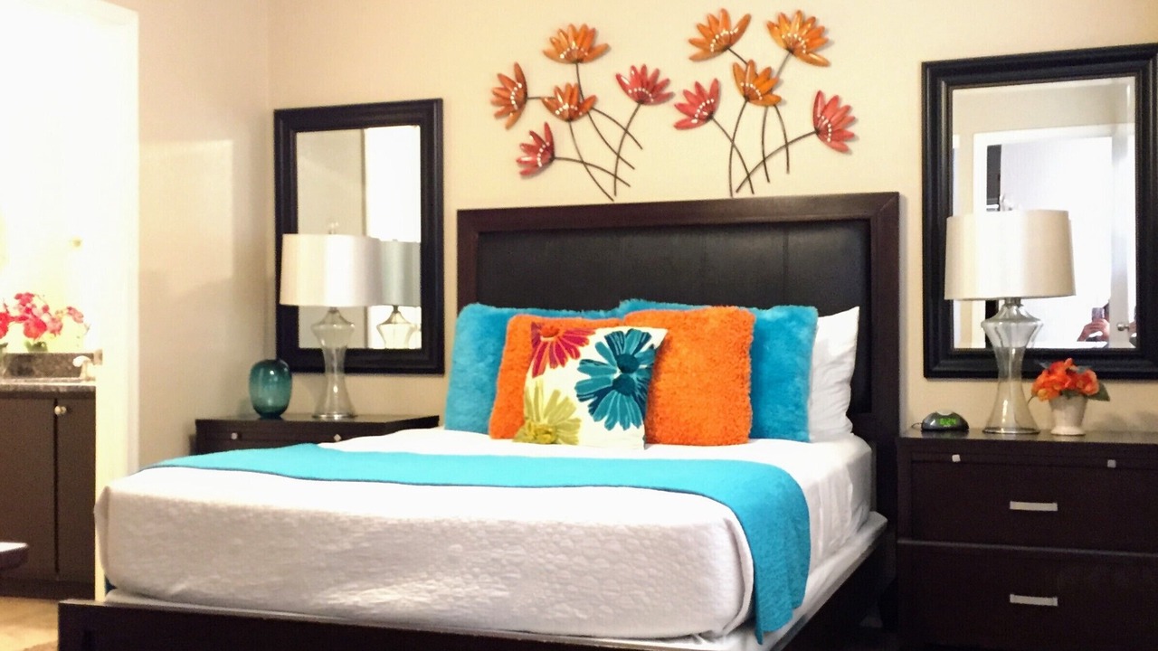 Photo of Bedroom in Peacock Village