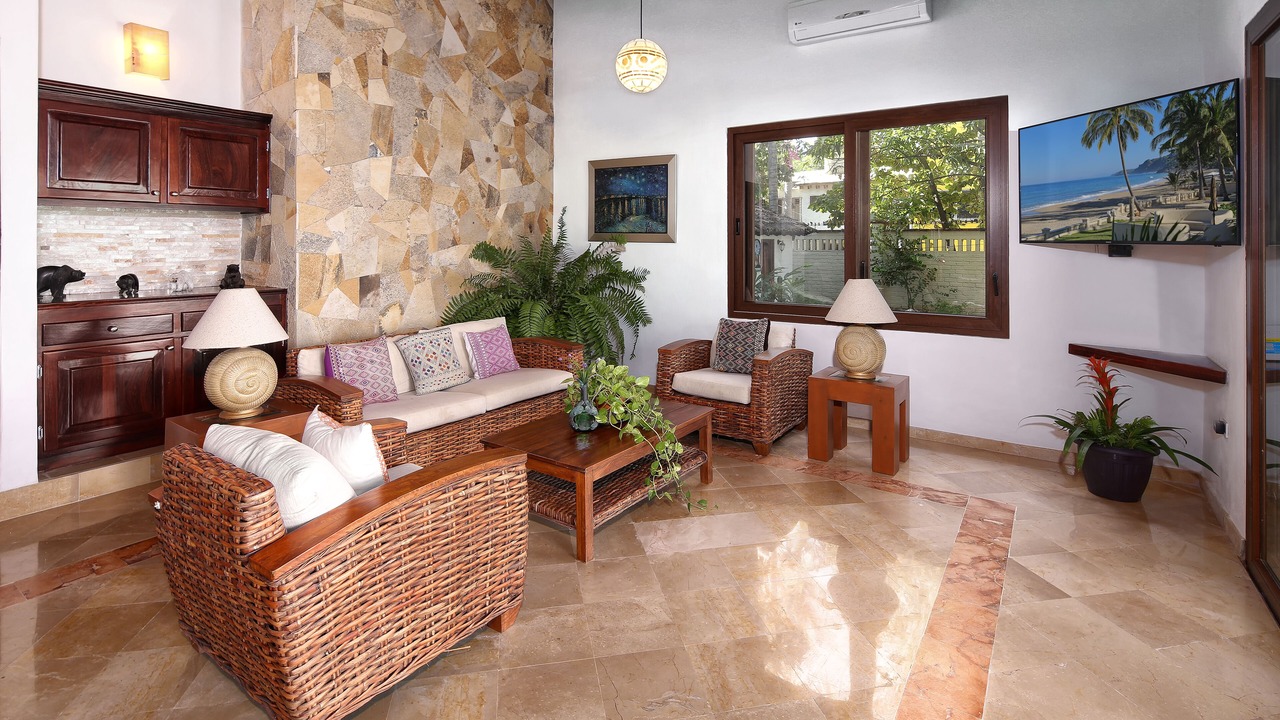 Photo of Livingroom in North End