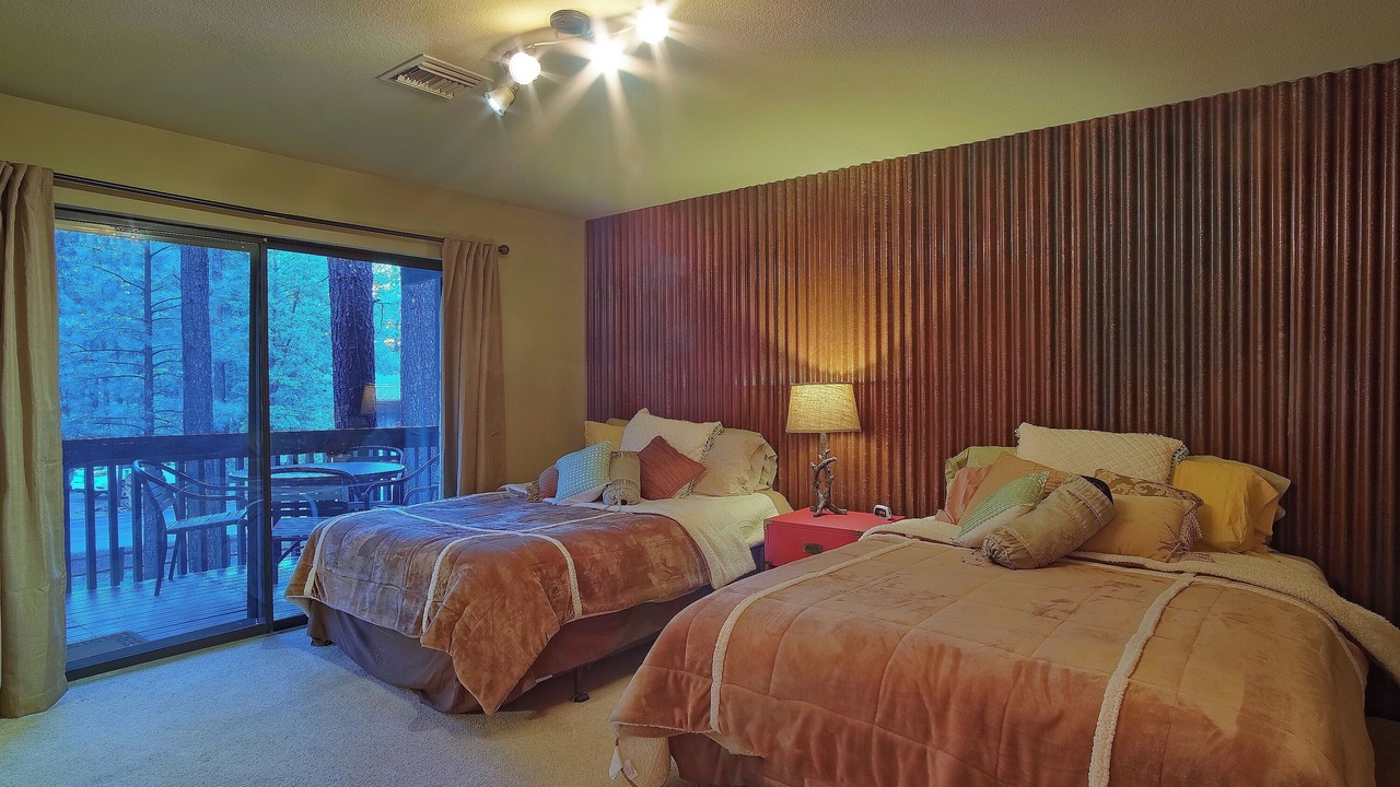 Photo of Bedroom in Pinetop