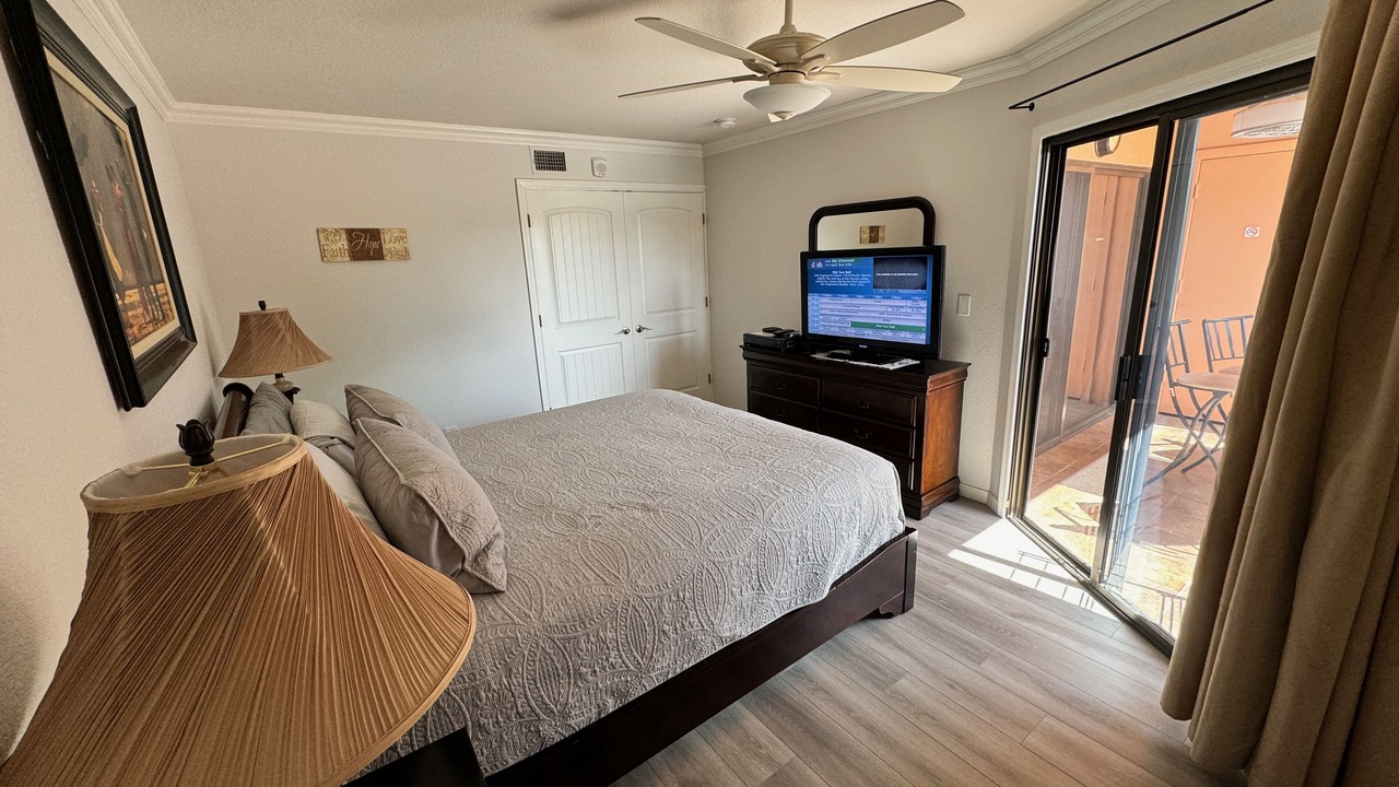 Photo of Bedroom in Paradise Valley Village