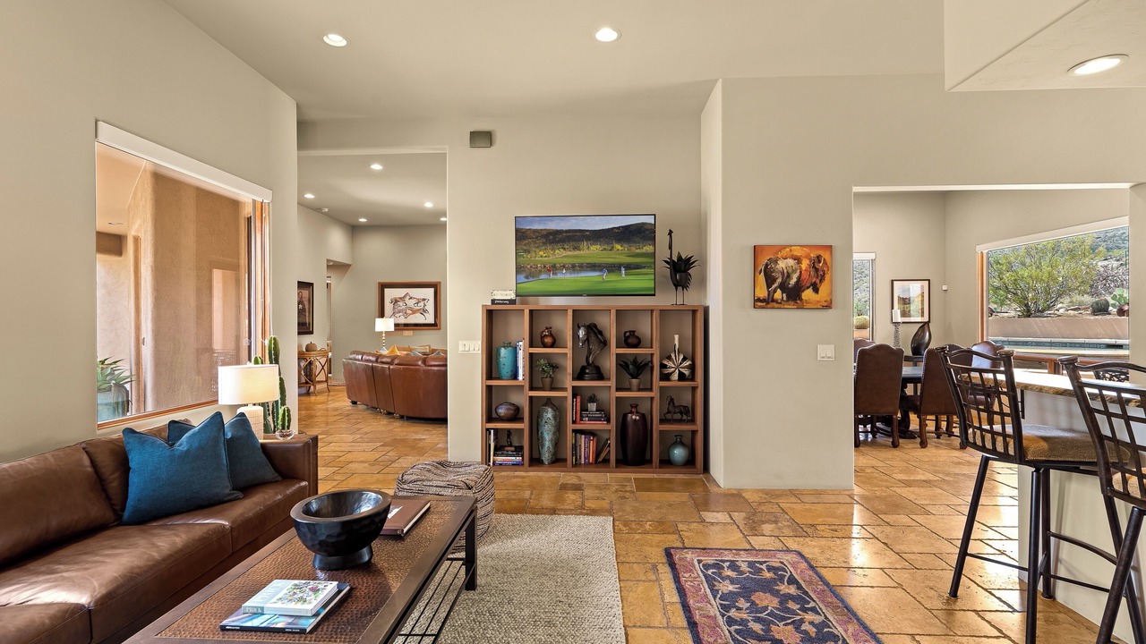 Photo of Livingroom in Dove Mountain