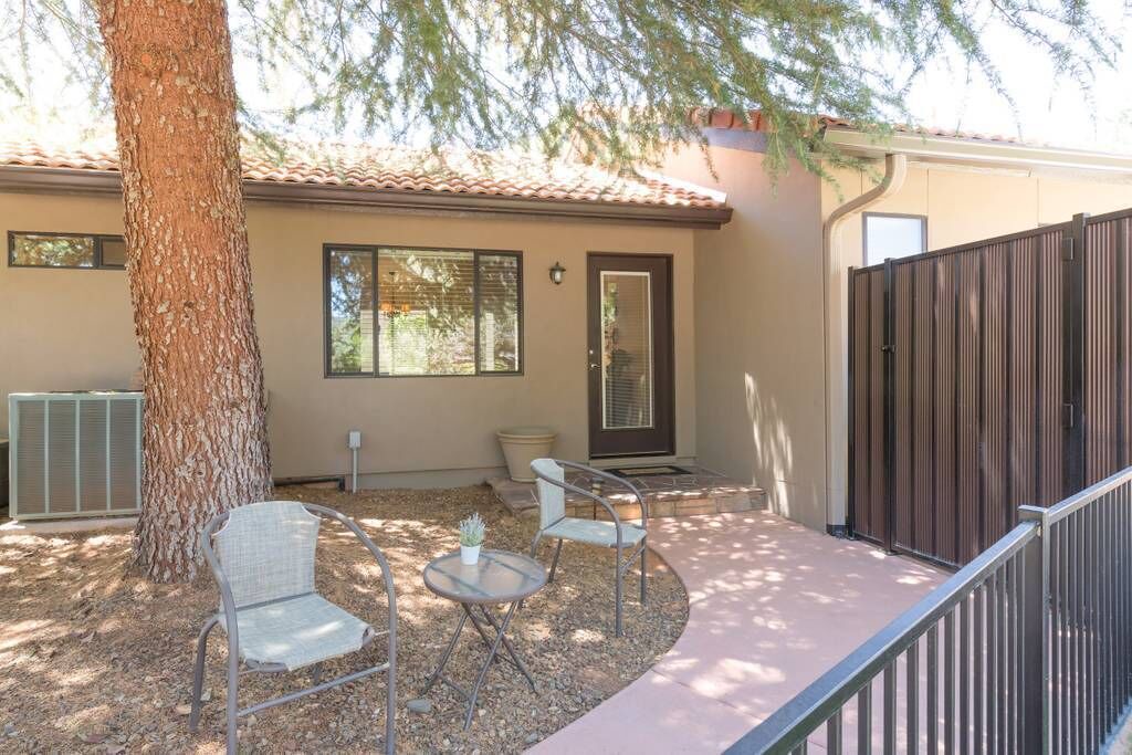 Photo of Patio Balcony in Oak Creek