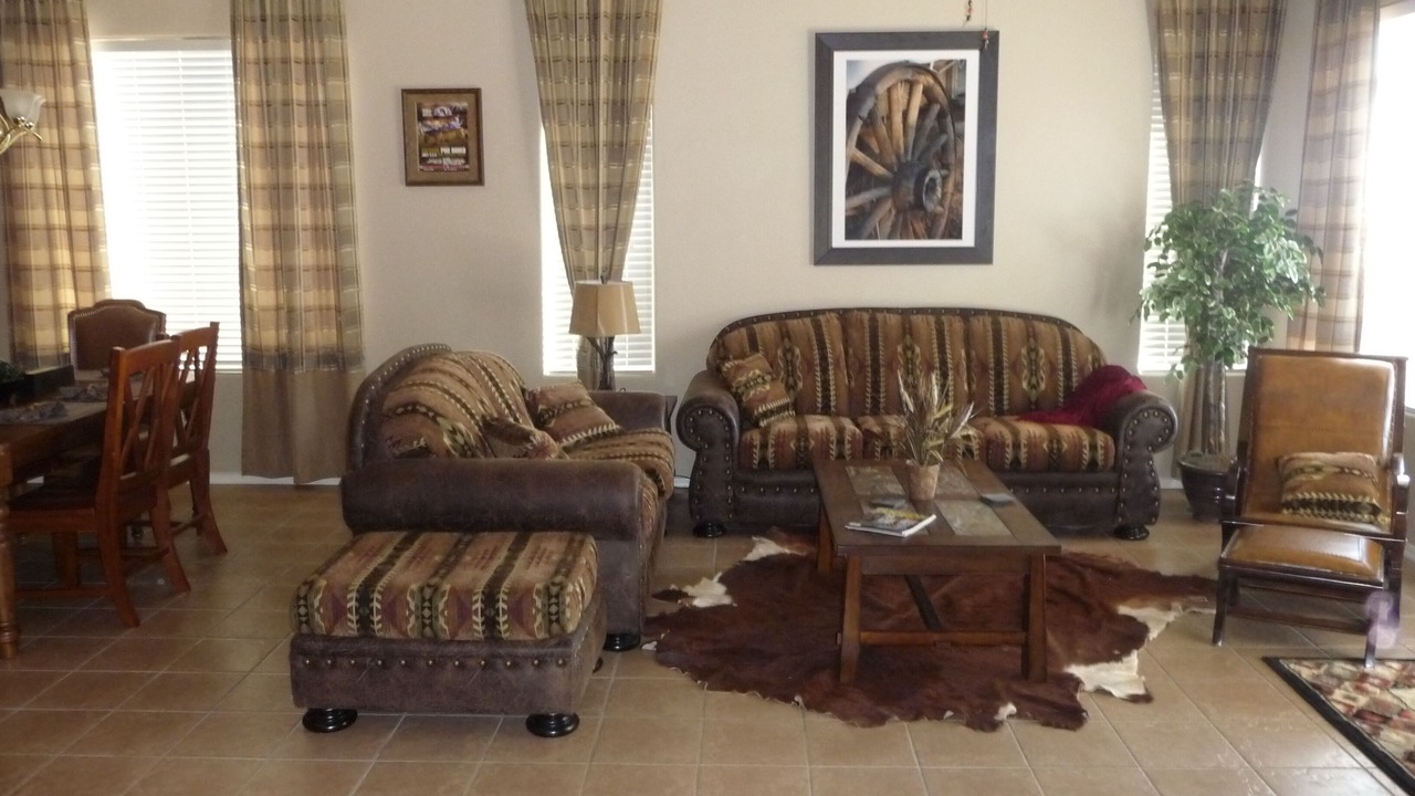Photo of Livingroom in Dove Mountain