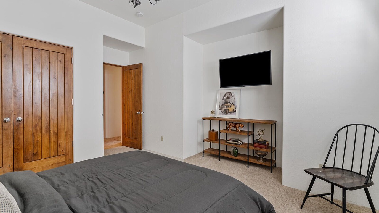 Photo of Bedroom in Gold Canyon