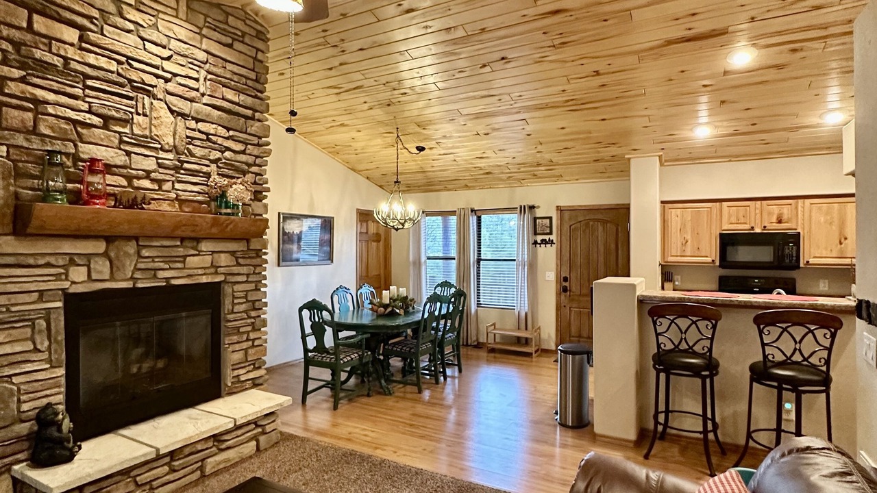 Photo of Bedroom in Show Low