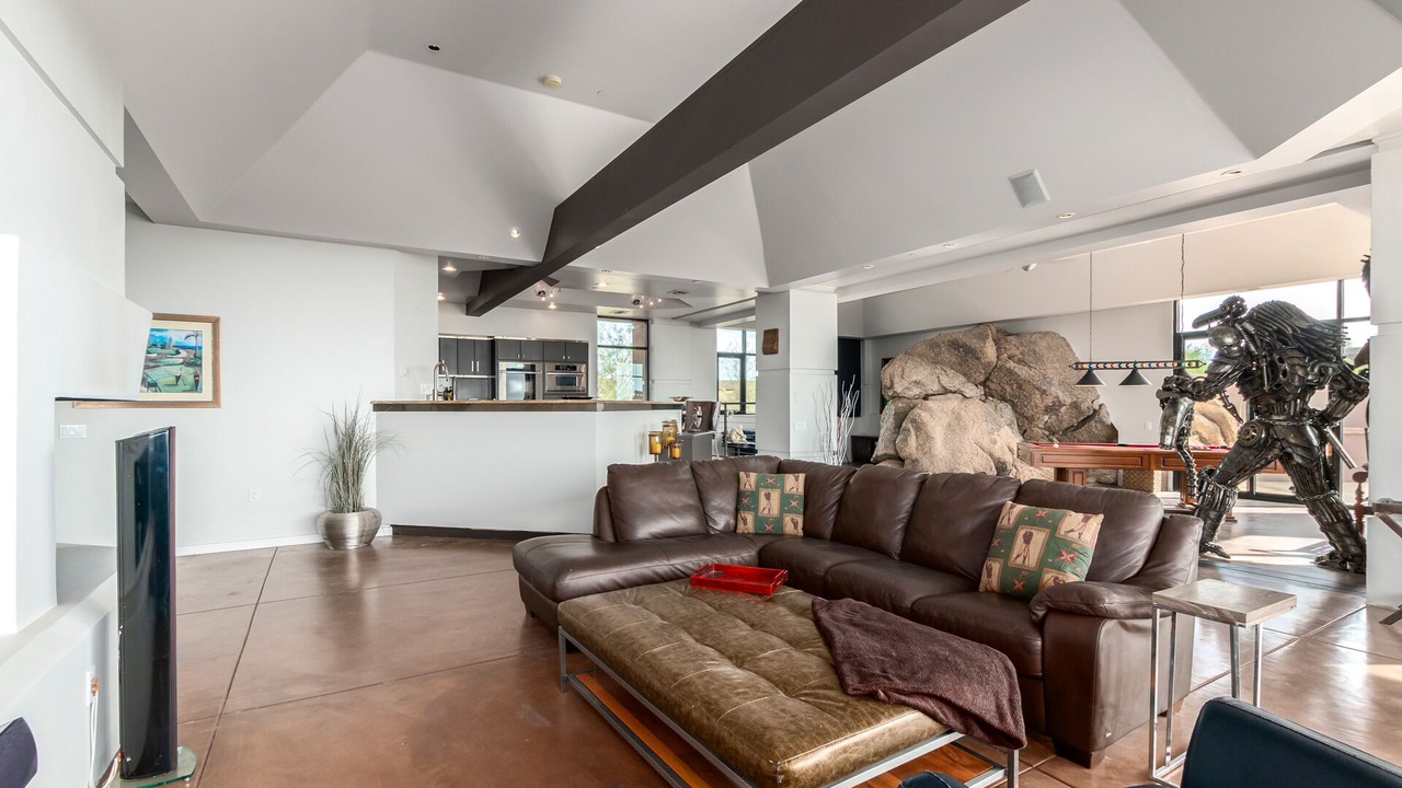Photo of Livingroom in Desert Mountain