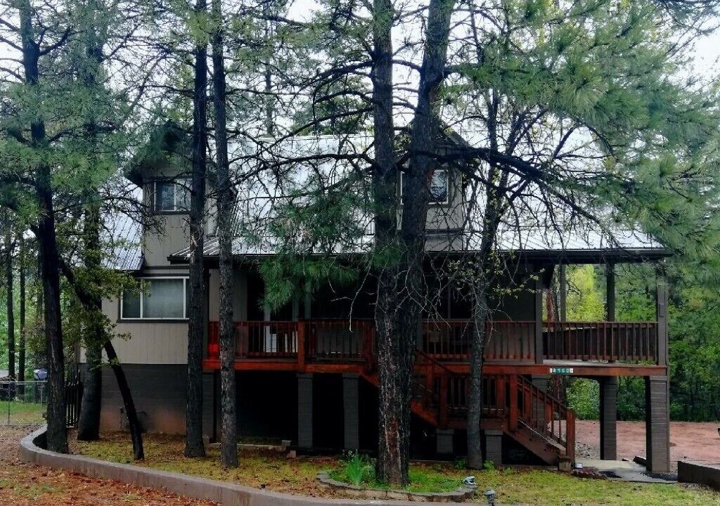 Photo of Outdoor in Strawberry