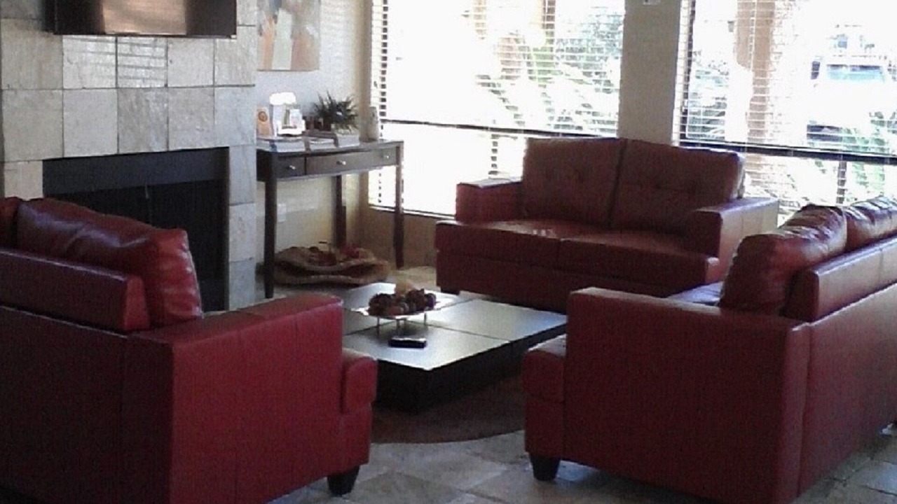 Photo of Livingroom in Paradise Valley Village
