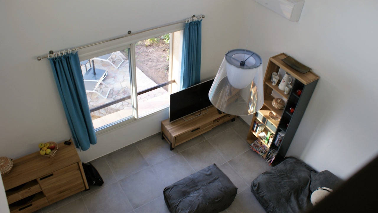Photo of Livingroom in Cirendinu