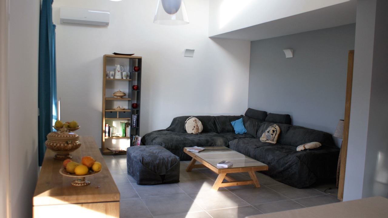 Photo of Livingroom in Cirendinu