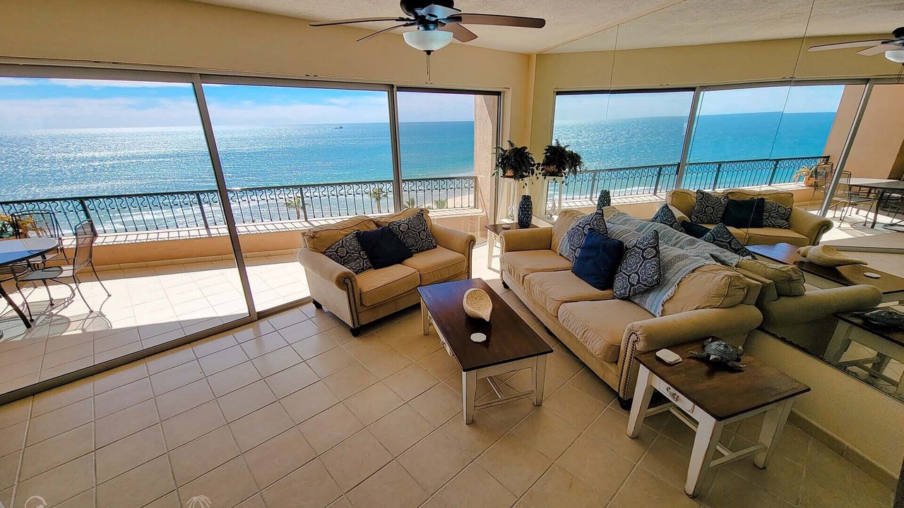 Photo of Livingroom in Sandy Beach