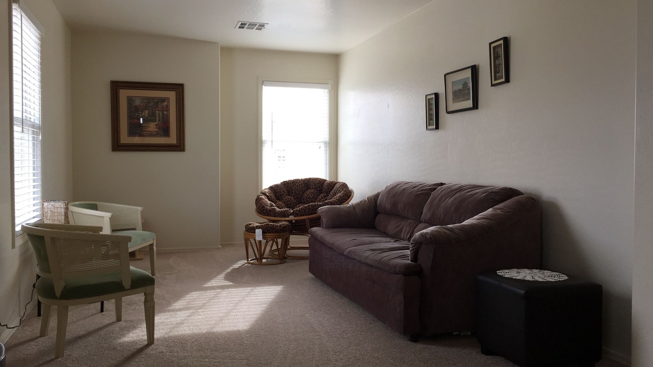 Photo of Livingroom in Surprise Farms