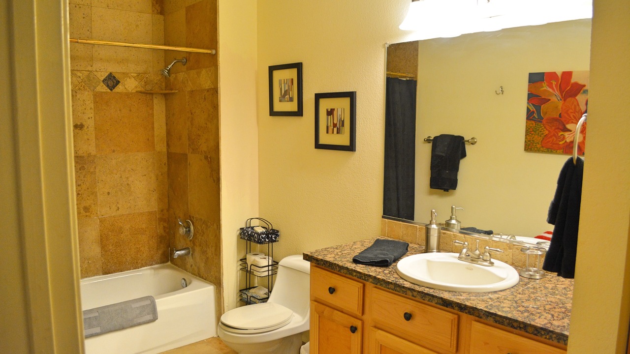 Photo of Bathroom in Central Scottsdale