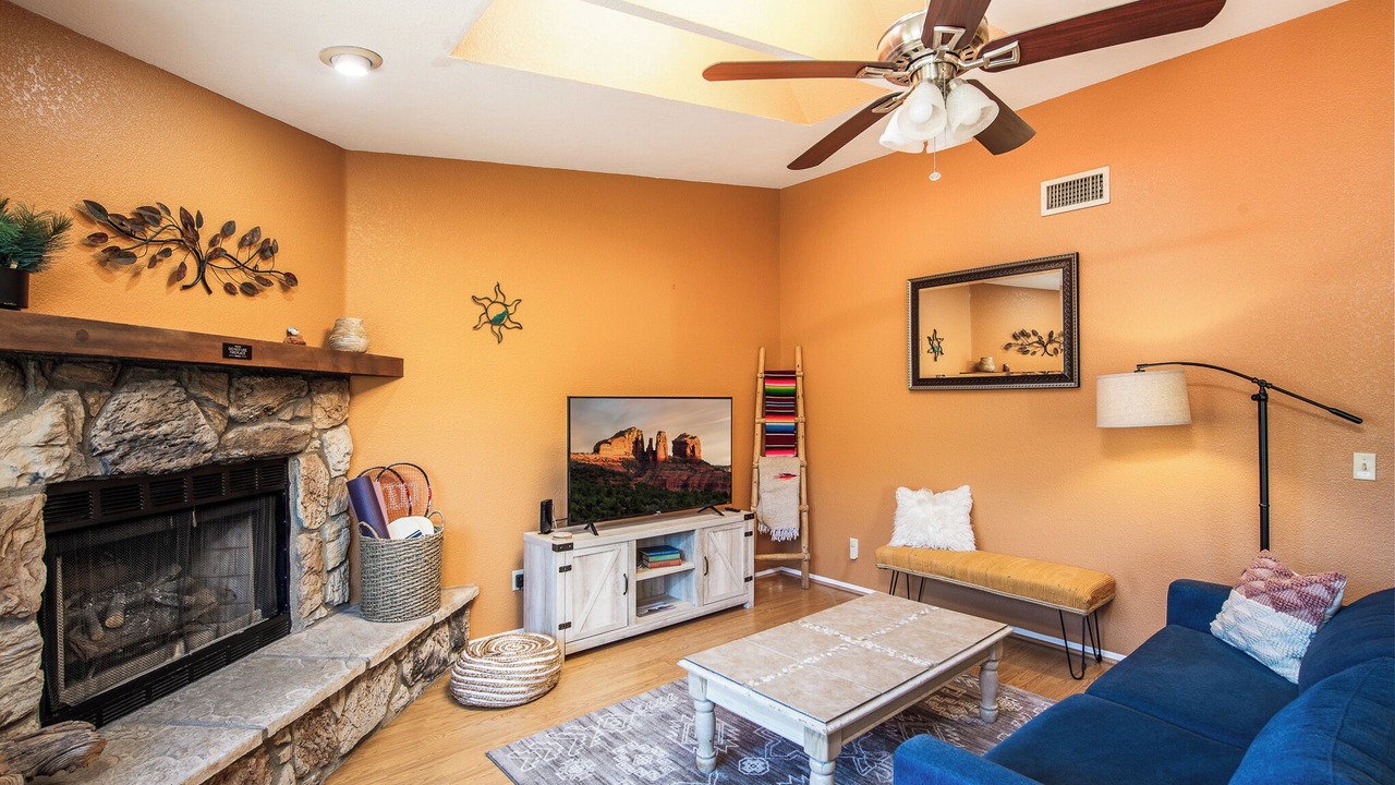 Photo of Bedroom in Oak Creek