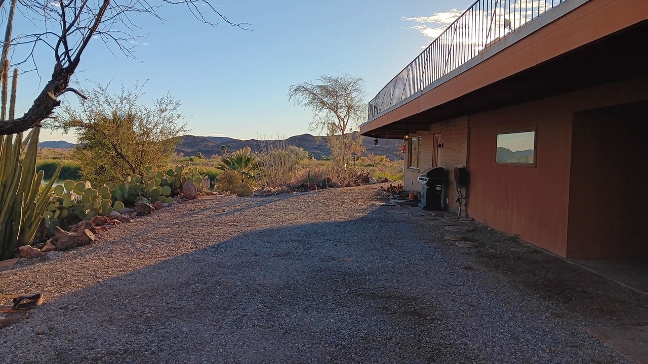 Photo of Others in Yuma