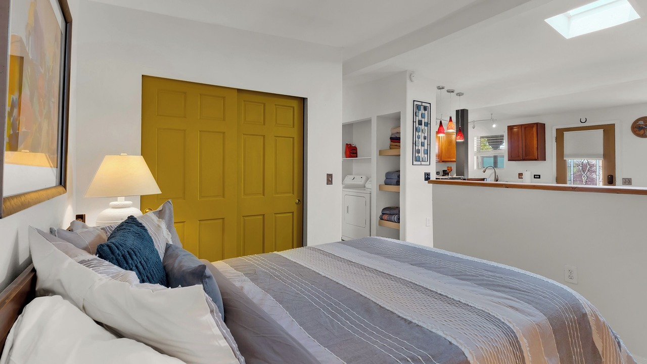 Photo of Bedroom in Peter Howell