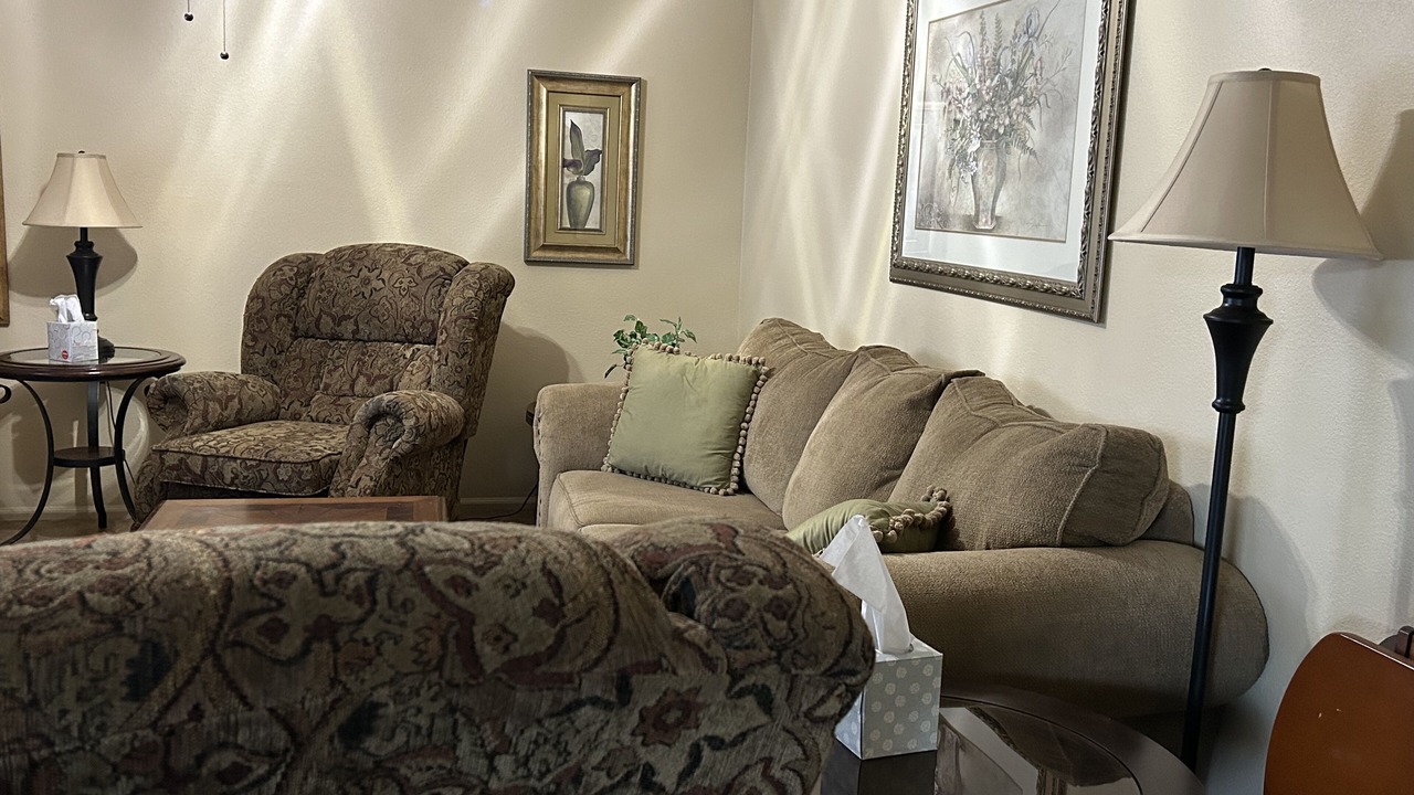 Photo of Livingroom in Desert Foothills Estates