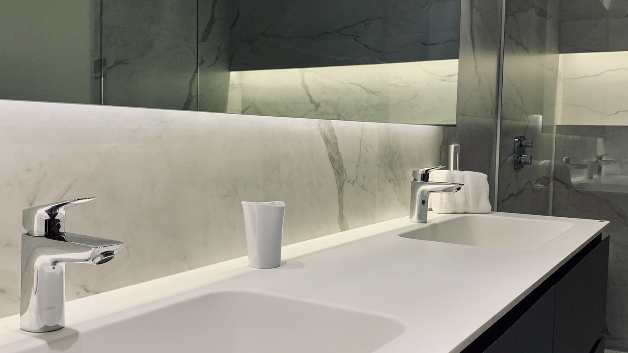 Photo of Bathroom in South Shore Hotel Area