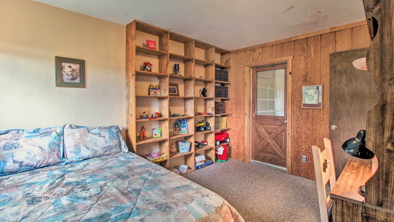 Photo of Bedroom in Springerville