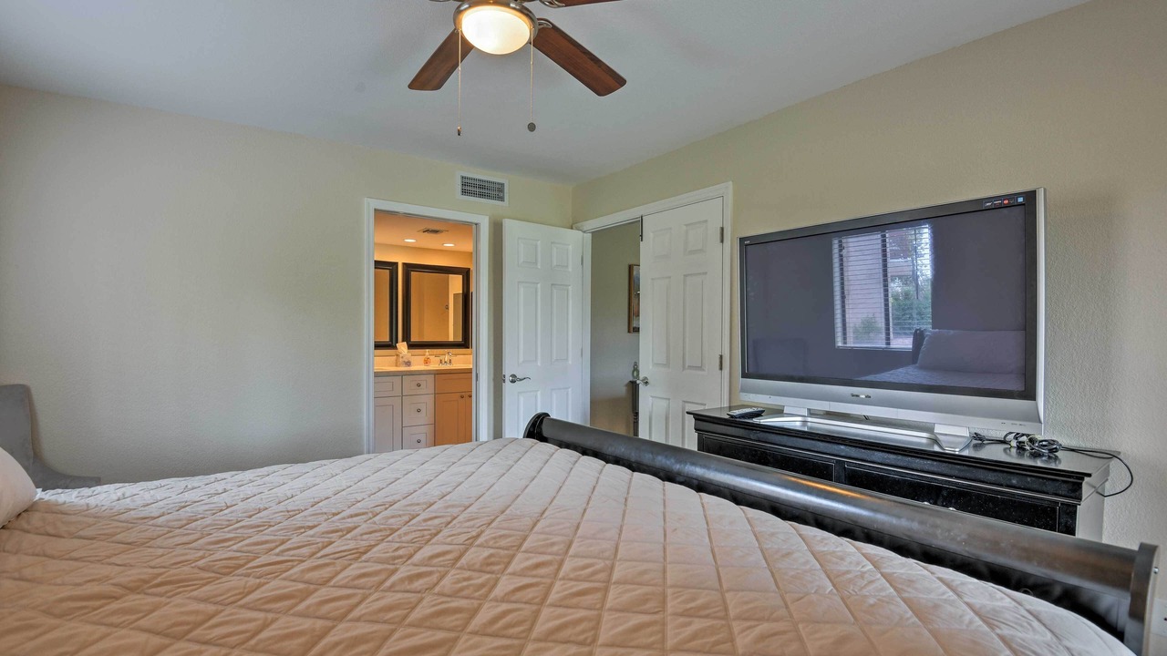 Photo of Bedroom in Central Scottsdale