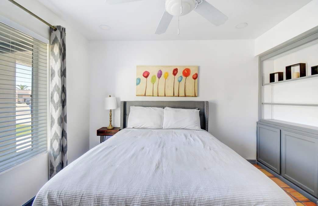 Photo of Bedroom in Honeyridge Manor