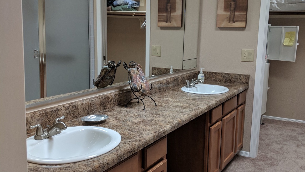 Photo of Bathroom in Saddlebrooke