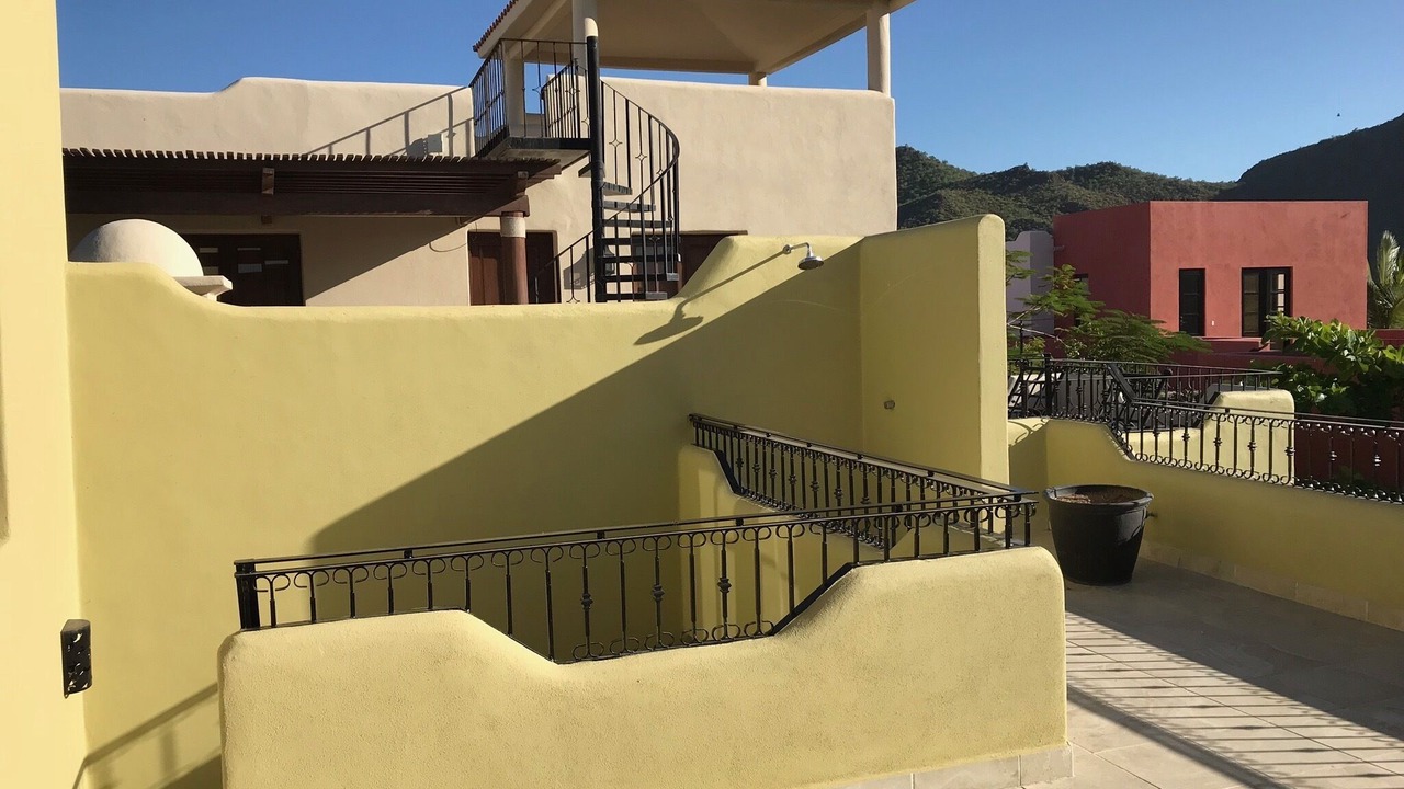 Photo of Outdoor in Nopolo