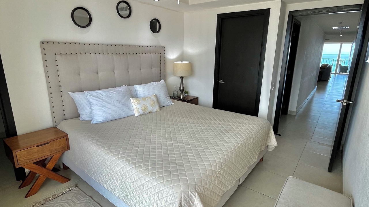 Photo of Bedroom in South Hotel Zone