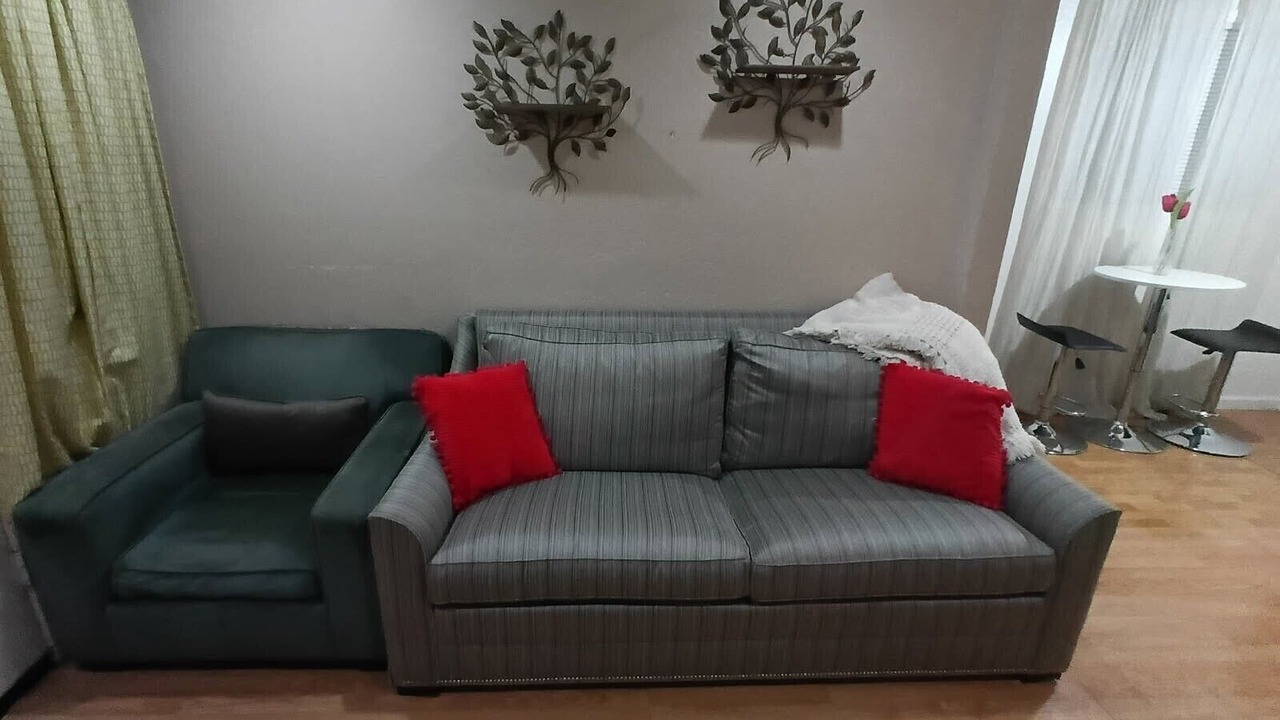 Photo of Livingroom in Garfield