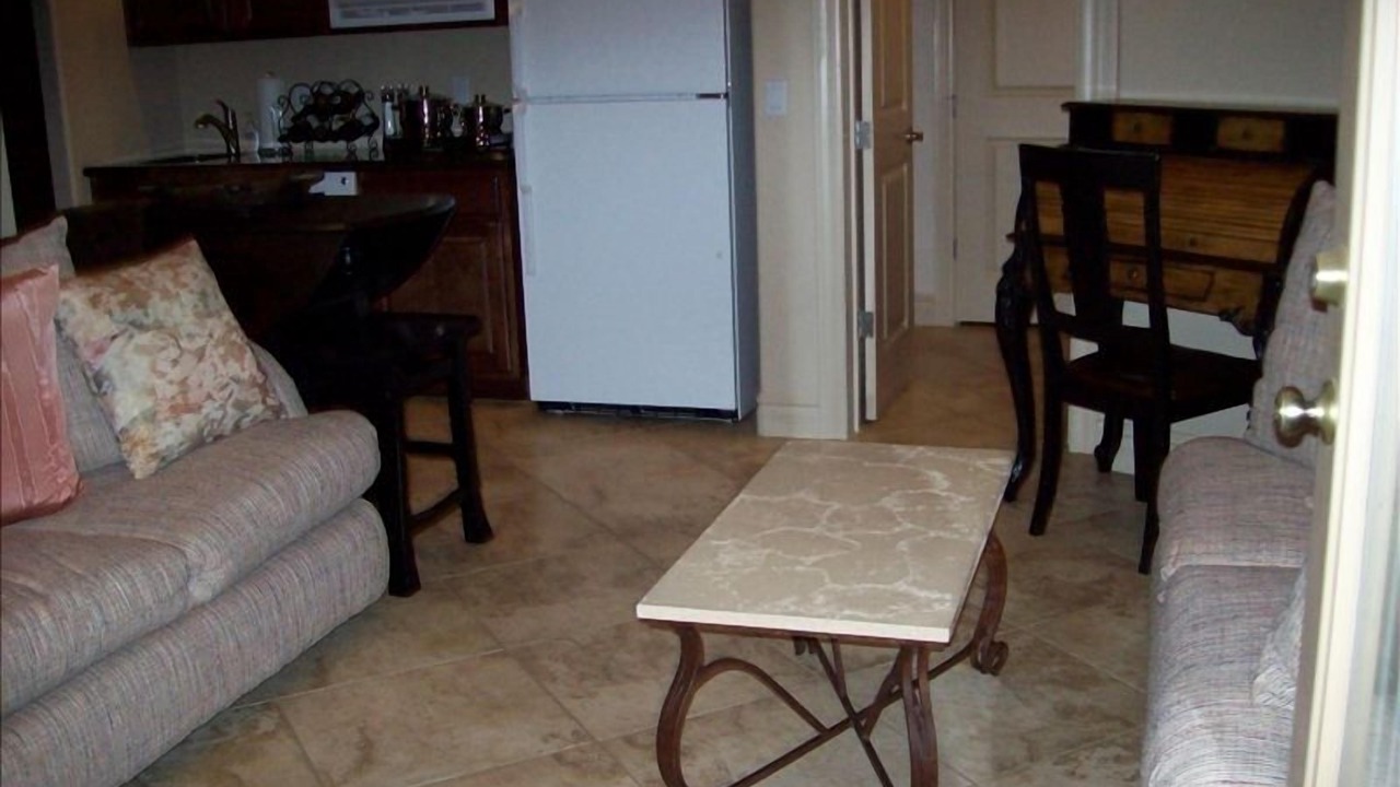 Photo of Livingroom in Camelback East