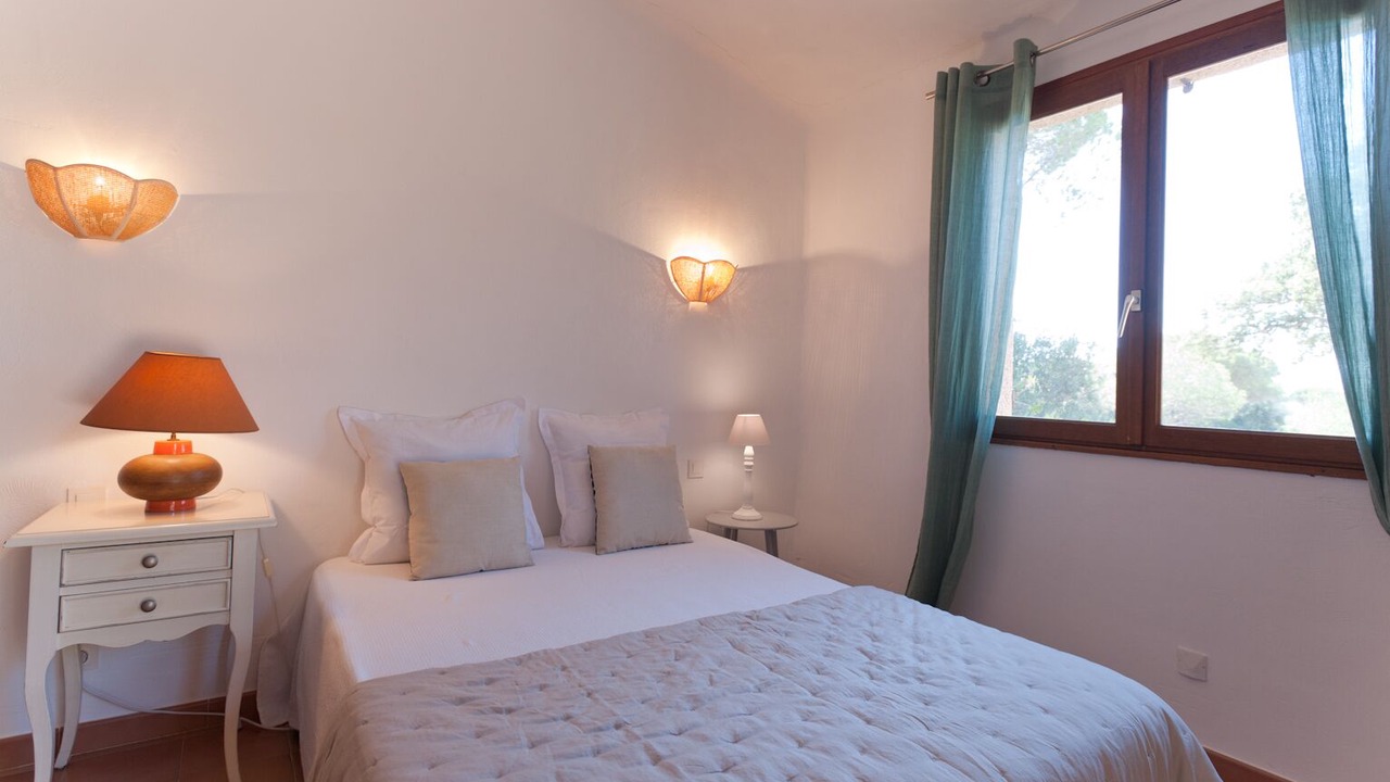 Photo of Bedroom in Hameau de Palombaggia