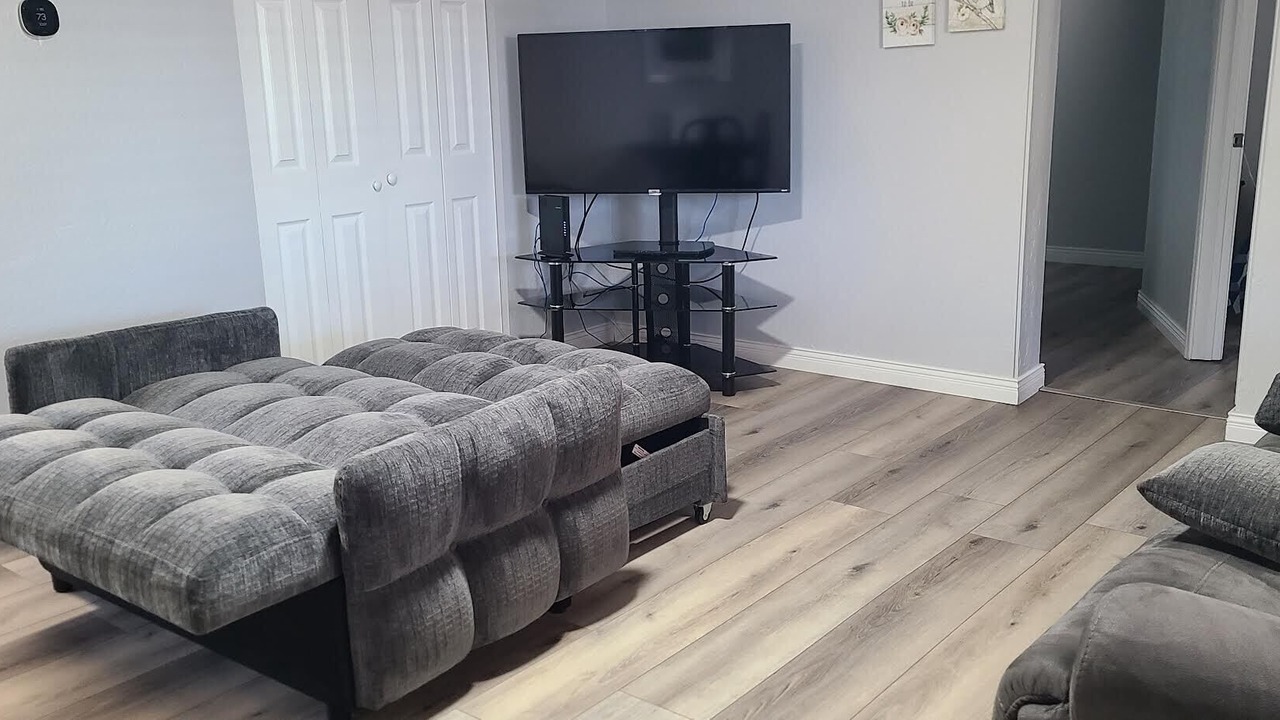 Photo of Livingroom in South Tucson