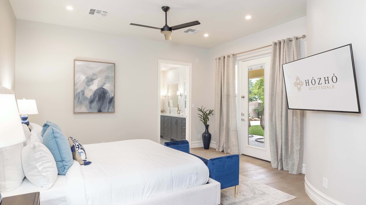 Photo of Bedroom in Central Scottsdale