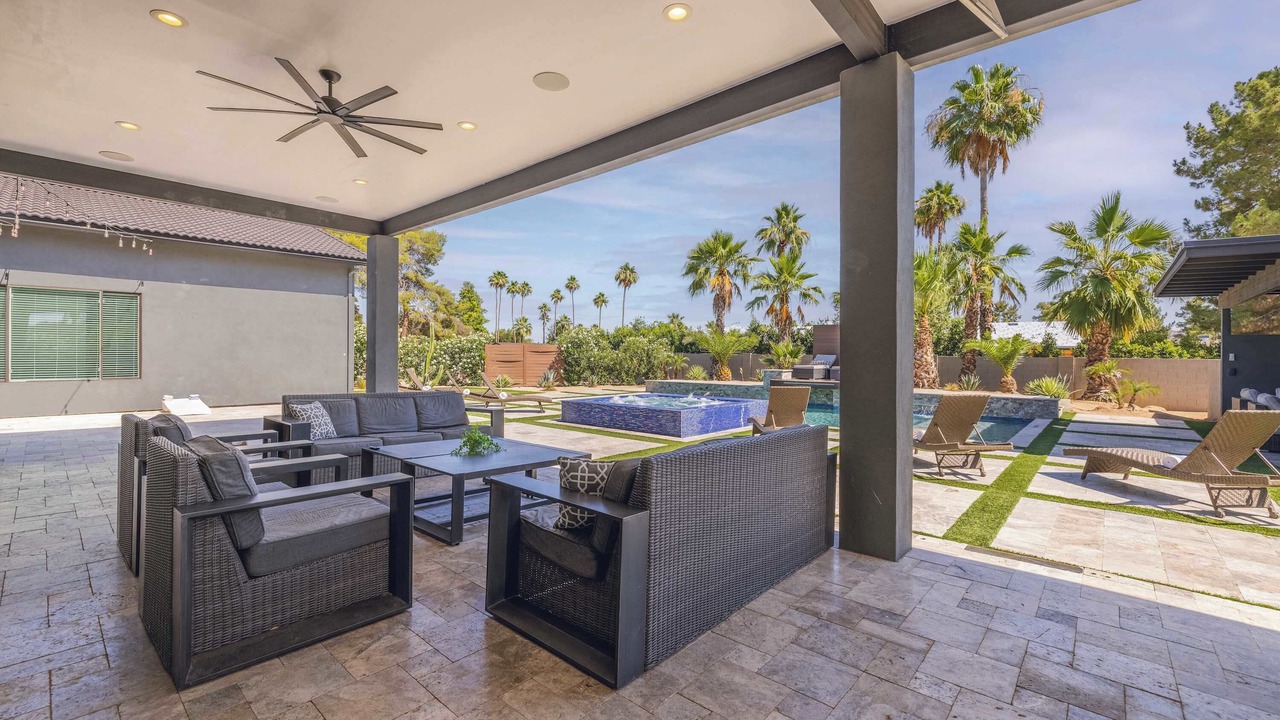 Photo of Patio Balcony in Avant