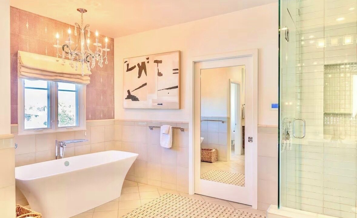 Photo of Bathroom in Encanto