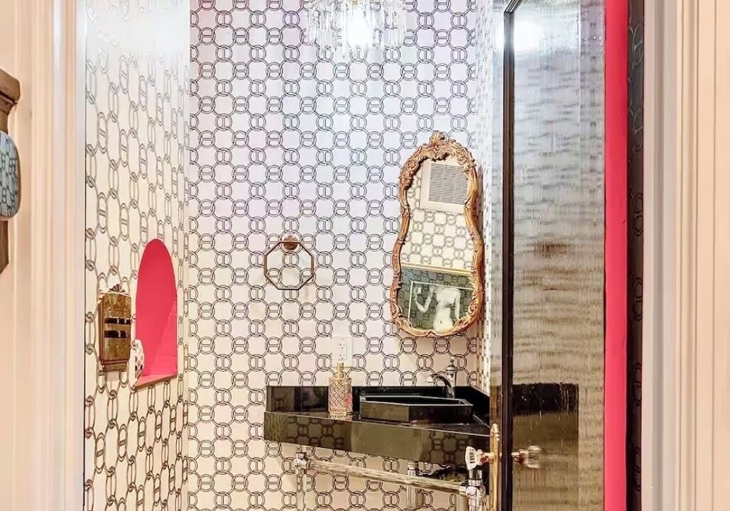 Photo of Bathroom in Encanto