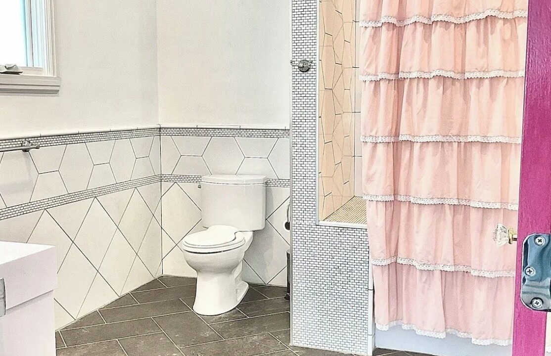 Photo of Bathroom in Encanto