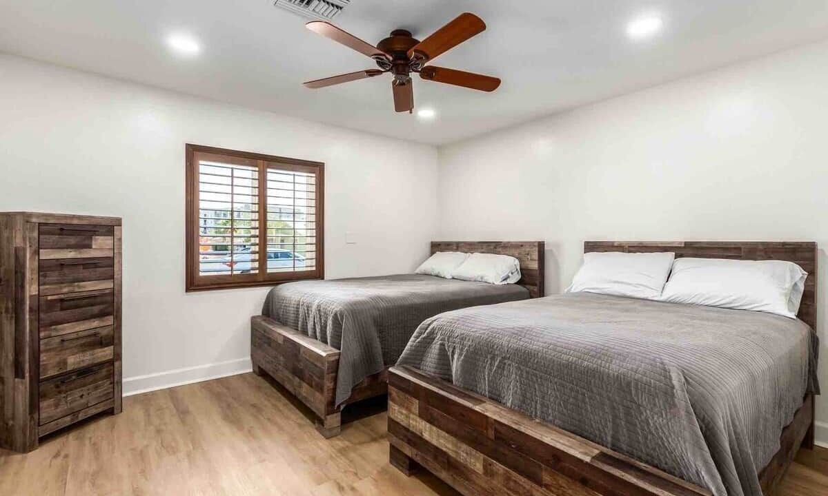 Photo of Bedroom in Garfield